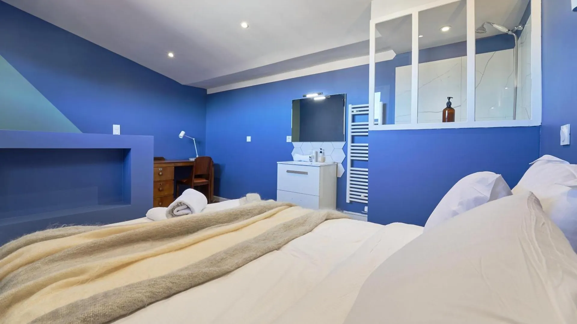 Apartament Le Liberte - Charme & Standing Haussmannien Avec Vue Port Tulon