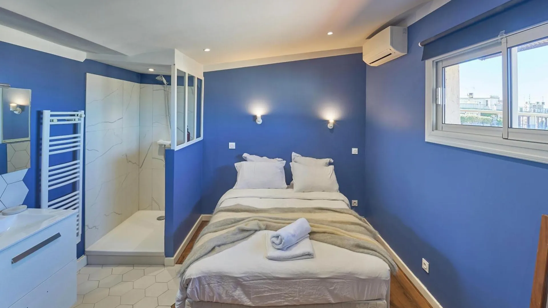 Le Liberte - Charme & Standing Haussmannien Avec Vue Port Apartment Toulon 0*,